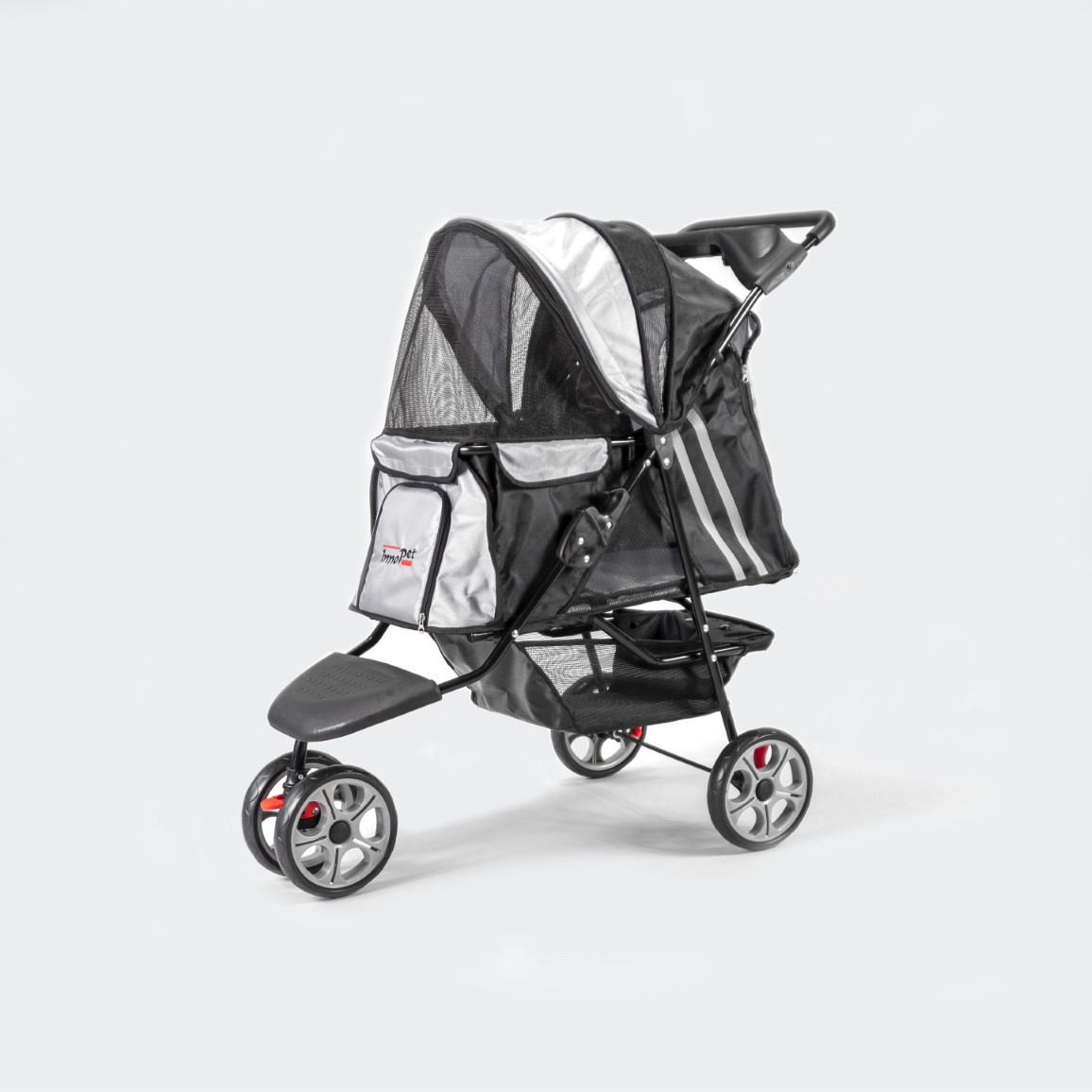 innopet-hondenbuggy-all-terrain-zwart-zilver-schuinaanzicht.jpg